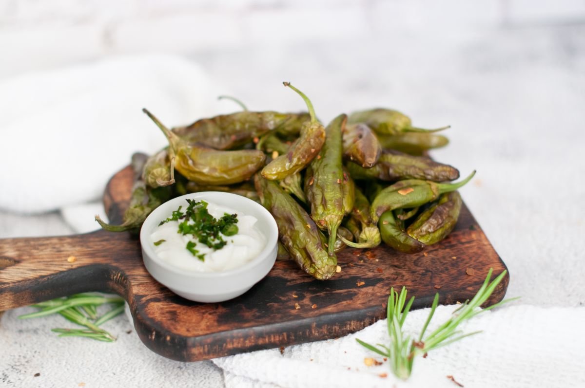 Fried Shishito Peppers with Dipping Sauce