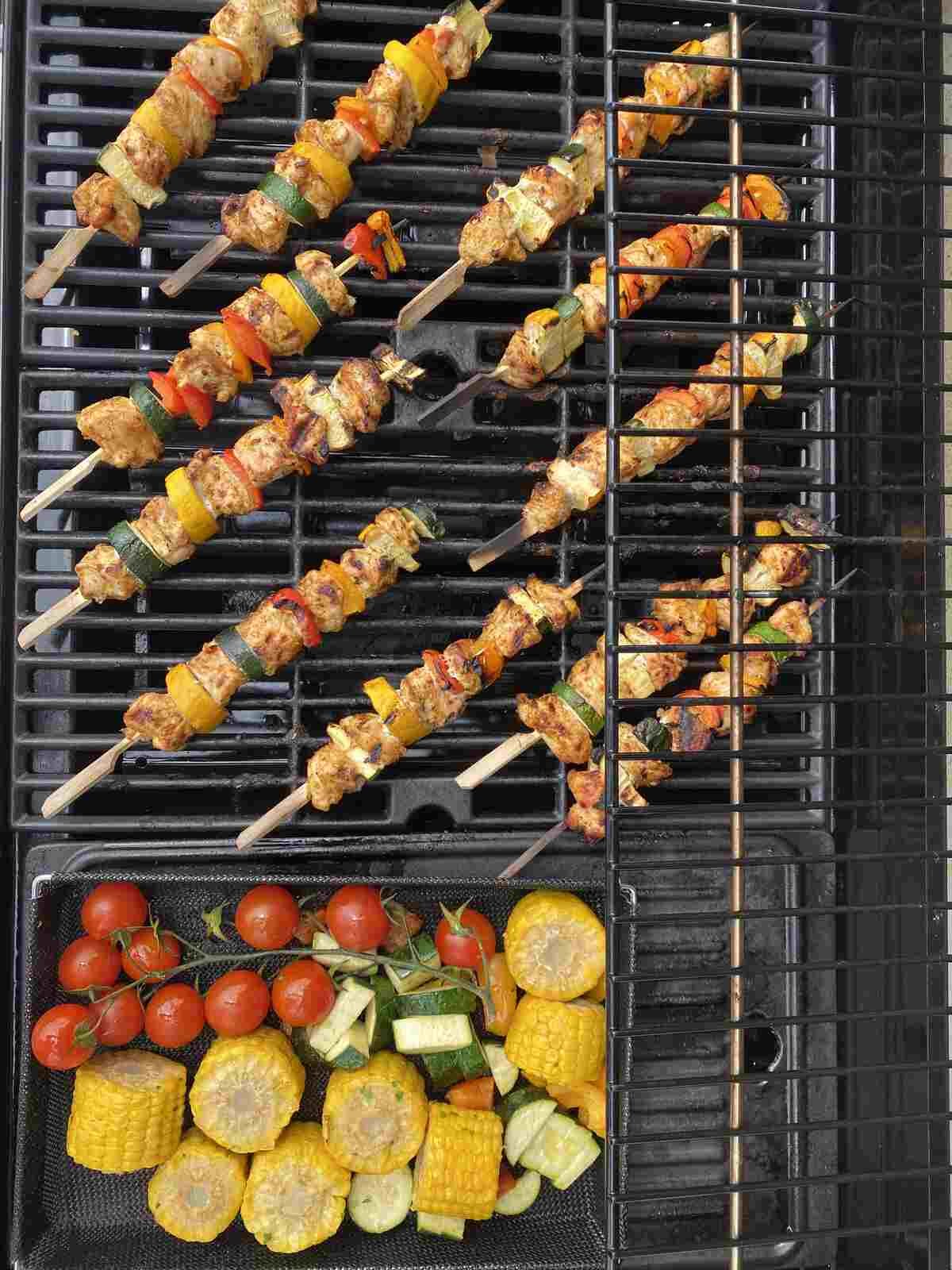 Chicken Kebab in grilling machine with vegetables